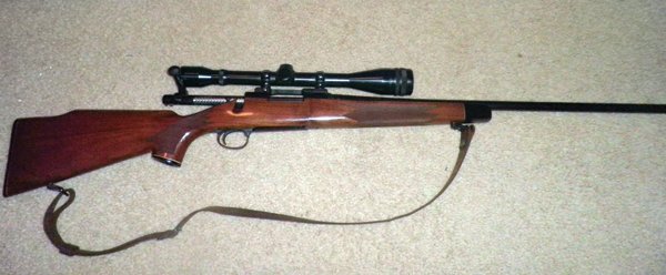 Remington model 700 #A6229414, 22-250, Weaver Mactrack, made in USA - Calvin Clamme Estate - Farm Equipment & Gun Inventory Auction